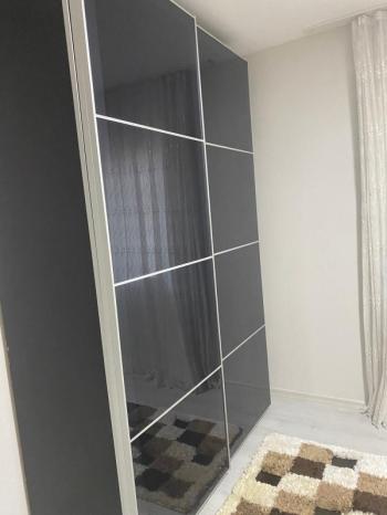 YAKAKÖYDE MANZARALI 1.111 m2 BAHÇEDE 140 M2 MÜSTAKİL EŞYALI EV