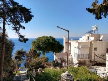 Seferihisar'da Triplex Villa