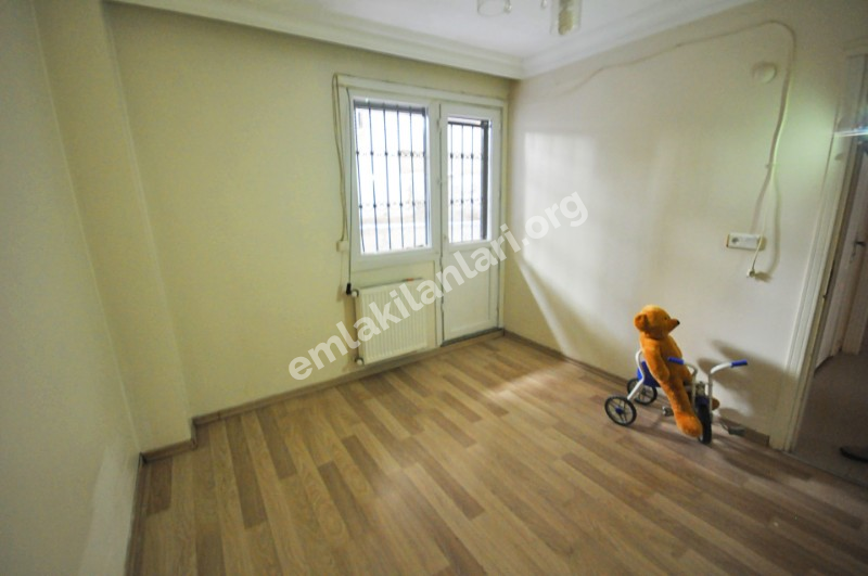 Müstakil Bahçeli 2+1 90m2 Genç Binada Giriş Kat Masrafsız Daire
