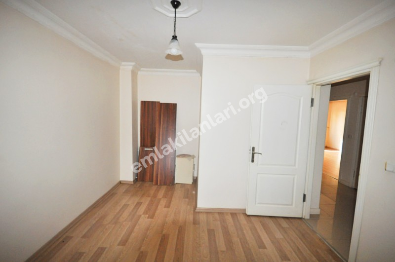 Müstakil Bahçeli 2+1 90m2 Genç Binada Giriş Kat Masrafsız Daire