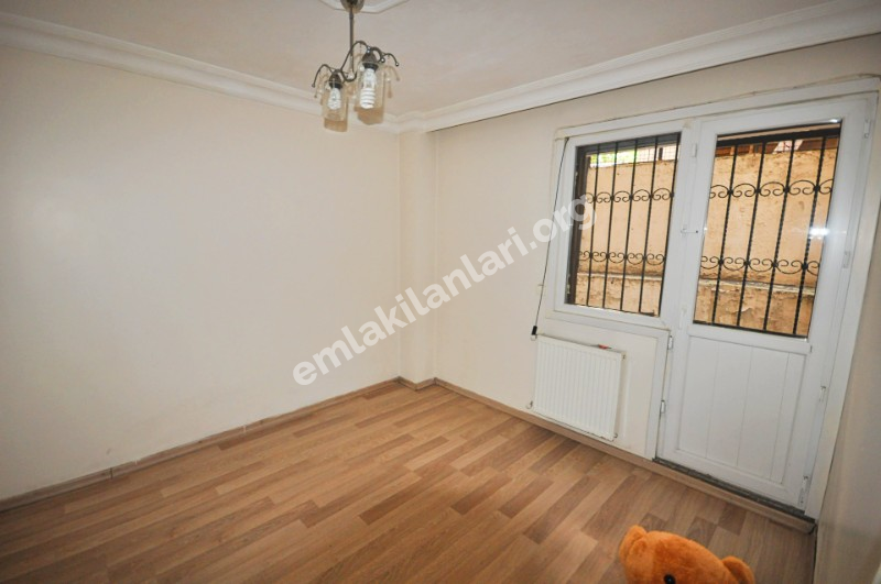 Müstakil Bahçeli 2+1 90m2 Genç Binada Giriş Kat Masrafsız Daire
