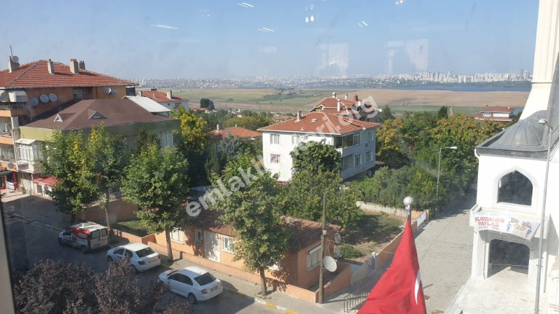 FİRUZKÖY HASAN ÖNEL CD. SATILIK 761 M2 BAHÇELİ EV