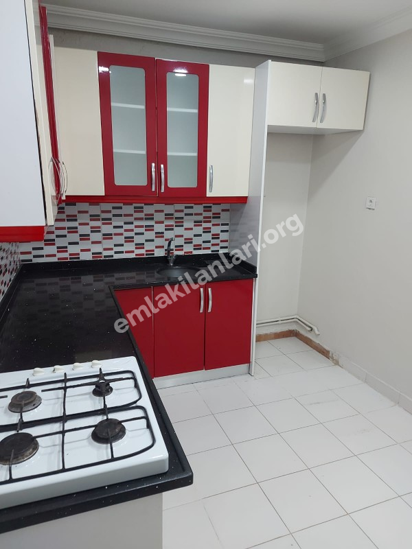Boyalı laminat cift balkon teraslı 