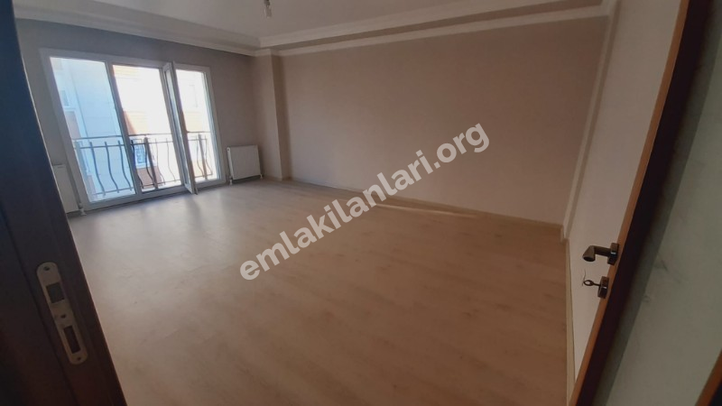 Esenyurt Devlet Hastanesine Yakın 2+1 Ayrı Mutfak Balkonlu Daire