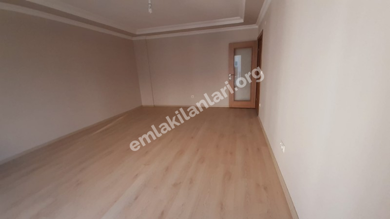 Esenyurt Devlet Hastanesine Yakın 2+1 Ayrı Mutfak Balkonlu Daire