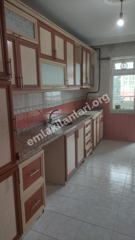 Çarşı merkez arakat 3+1 sahibinden