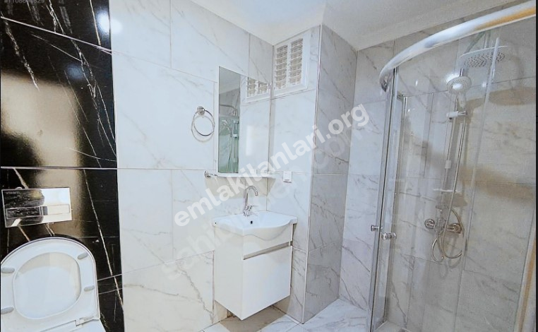 MUDANYA KİRALIK, EŞYALI, OKUL YANI, AGUA,FİTNESS,SAUNA,CAFETERYA