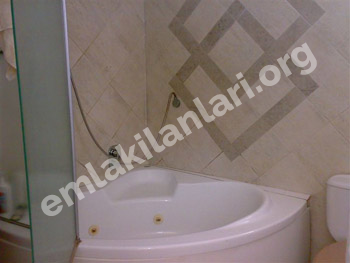 SAPANCA’DA GÜNLÜK KİRALIK HAVUZLU VİLLA 