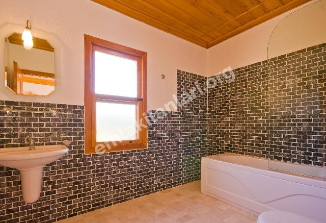 İZMİR ÇEŞME DE KİRALIK LUX MÜSTAKİL HAVUZLU VİLLA