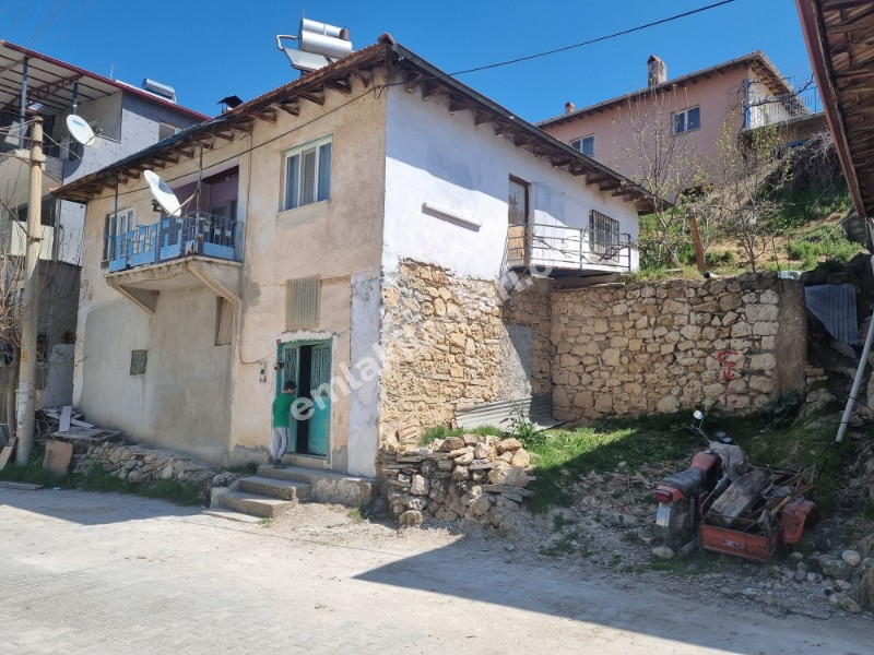 Kızılcasöğut Beldesi Banaz/Uşak Satılık Eşyalı Müstakil Ev