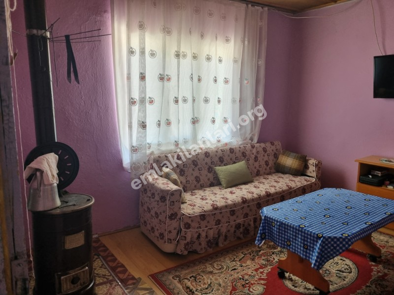 Kızılcasöğut Beldesi Banaz/Uşak Satılık Eşyalı Müstakil Ev