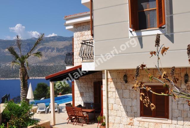 ANTALYA KAŞ DA KİRALIK HAVUZLU LUX VİLLA