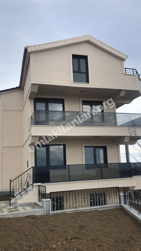TEKİRDAĞ MARMARA EREĞLİSİN DE DENİZ MANZARALI SATILIK VİLLA