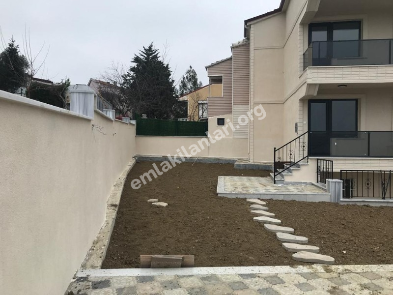 TEKİRDAĞ MARMARA EREĞLİSİN DE DENİZ MANZARALI SATILIK VİLLA