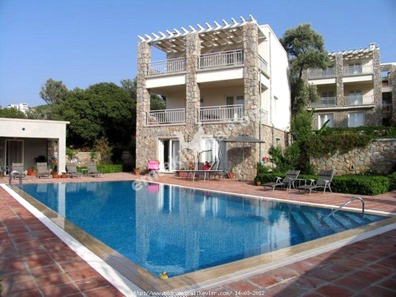 BODRUM YALIKAVAK'TA KİRALIK VİLLA