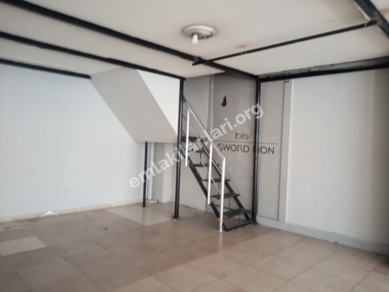 Duaçınarı sarıcami alt sokağında kiralık 360 m işyeri