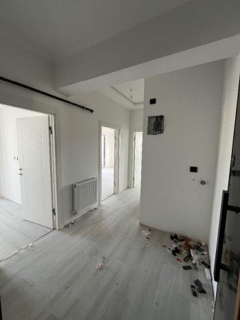 GÜVENAY - ÇORUM MERKEZ ÇEPNİ MAH. YENİ HASTAHANE CİV. 2+1 SATILIK 