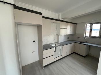 GÜVENAY - ÇORUM MERKEZ ÇEPNİ MAH. YENİ HASTAHANE CİV. 2+1 SATILIK 