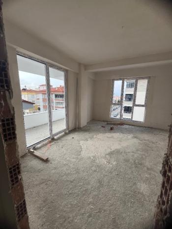 GÜVENAY- ÇORUM ULUKAVAK MAHALLESİ BUHARA OPET KARŞISI 2+1 SATILIK DAİRE 