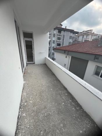 GÜVENAY- ÇORUM ULUKAVAK MAHALLESİ BUHARA OPET KARŞISI 2+1 SATILIK DAİRE 