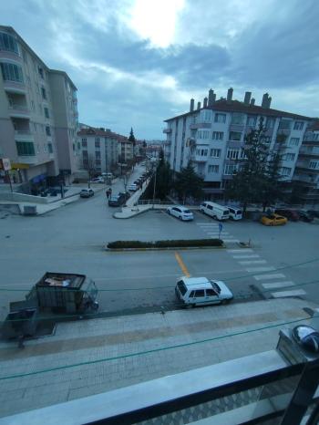 GÜVENAY - ÇORUM BAHAR CADDESİ'NDE SATILIK 3+1 DAİRE 