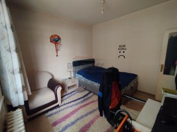 GÜVENAY - ÇORUM ESNAF EVLERİ CAMİİ KARŞISI SATILIK 3+1 GENİŞ DAİRE