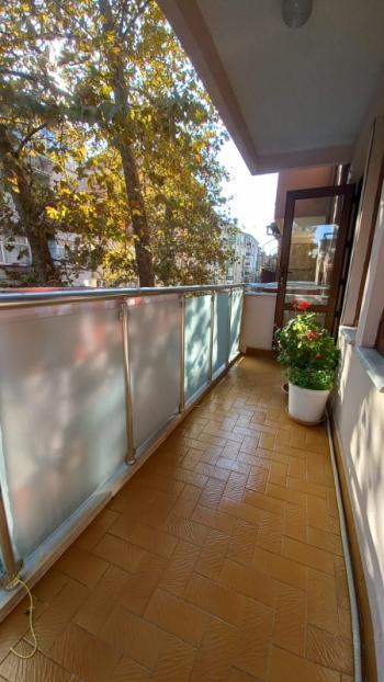 İzmit Merkez Cumhuriyet Parkı Mevkii Kiralık Ara Kat 3+1 Daire