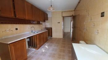 İzmit Merkez Cumhuriyet Parkı Mevkii Kiralık Ara Kat 3+1 Daire