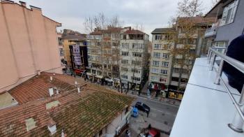 İnönü Cd. Paralel Konut Kredisine Uygun Satılık Çatı D. İş Yeri