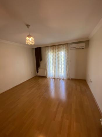 BAŞİSKELE YENİKÖY NİLÜFER PARK SATILIK VİLLA