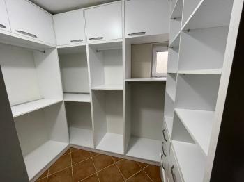 BAŞİSKELE SATILIK VİLLA