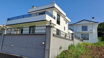 BAŞİSKELE YENİKÖY SATILIK MÜSTAKİL VİLLA