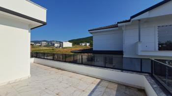 BAŞİSKELE YENİKÖY SATILIK MÜSTAKİL VİLLA