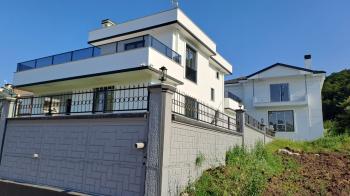 BAŞİSKELE YENİKÖY SATILIK MÜSTAKİL VİLLA