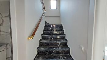 BAŞİSKELE YENİKÖY SATILIK MÜSTAKİL VİLLA