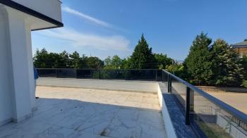 BAŞİSKELE YENİKÖY SATILIK MÜSTAKİL VİLLA