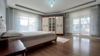 Kartepe Ertuğrulgazi Mahallesi Satılık Müstakil Ev 