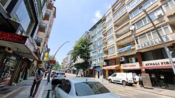 İzmit Merkez İnönü Caddesi Satılık 3+1 Daire