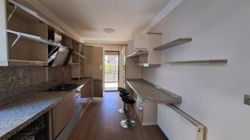 DEĞİRMENDERE TOPÇULAR SATILIK TRİPLEKS VİLLA