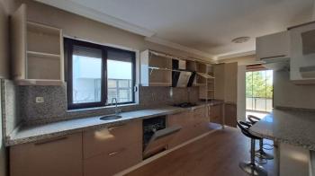 DEĞİRMENDERE TOPÇULAR SATILIK TRİPLEKS VİLLA