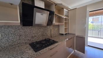 DEĞİRMENDERE TOPÇULAR SATILIK TRİPLEKS VİLLA