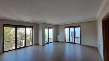 DEĞİRMENDERE TOPÇULAR SATILIK TRİPLEKS VİLLA