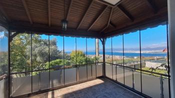DEĞİRMENDERE TOPÇULAR SATILIK TRİPLEKS VİLLA