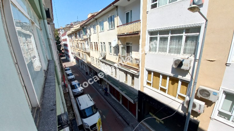 İZMİT MERKEZ KİRALIK 3+1 DOĞALGAZ SOBALI DAİRE
