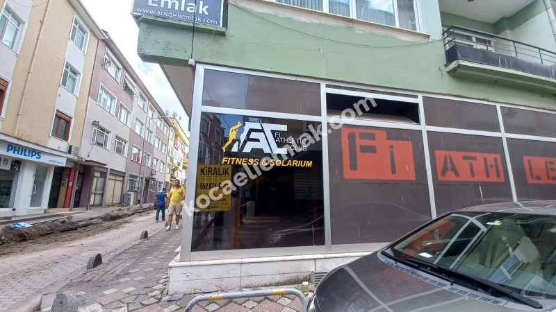 İZMİT TEPECİK MAH. KİRALIK 600 m2 İŞ YERİ