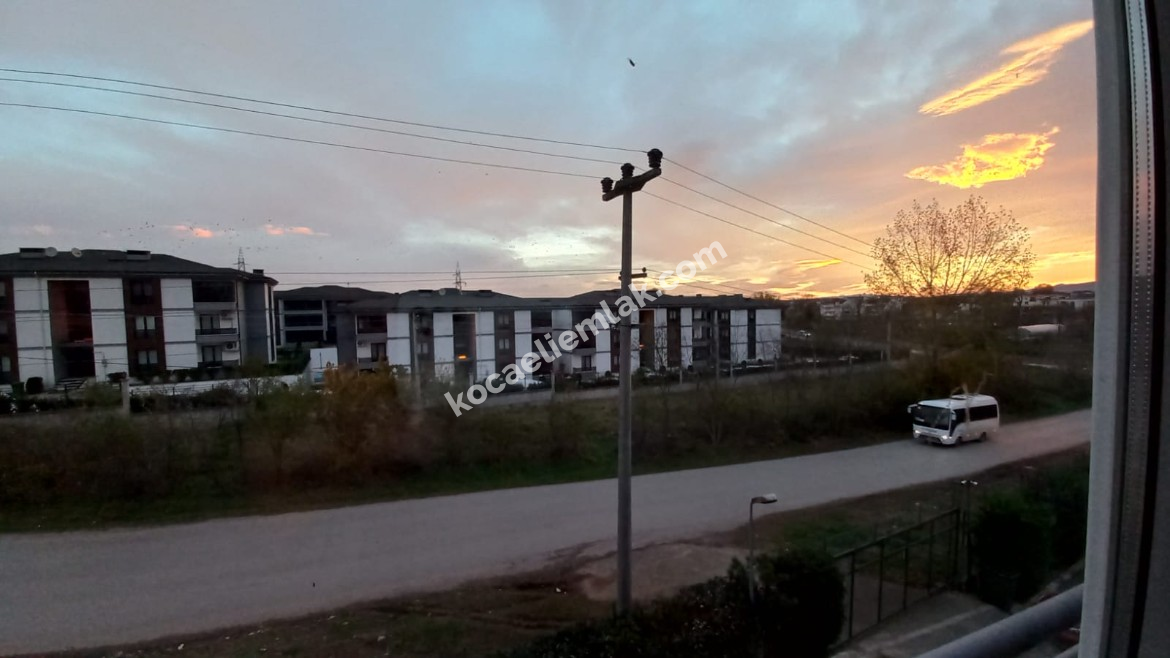 Sarımeşe Konakları 127 m2 3+1  Kiralık Ara Kat Daire