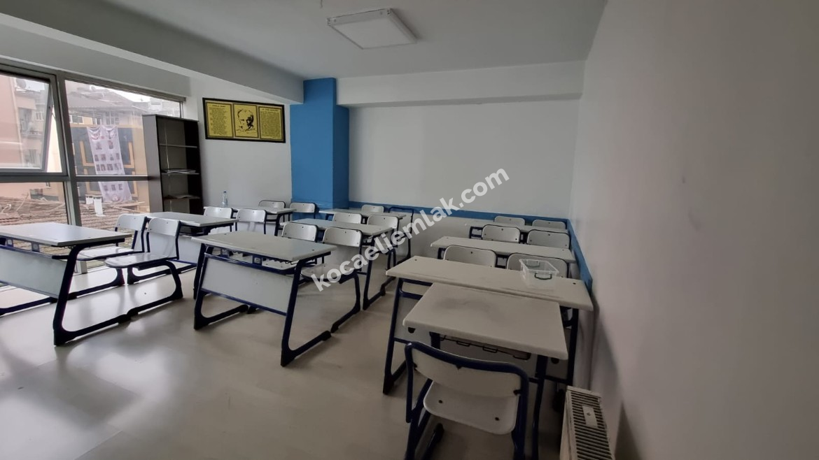 İnönü Cd. Paralel Konut Kredisine Uygun Satılık Çatı D. İş Yeri