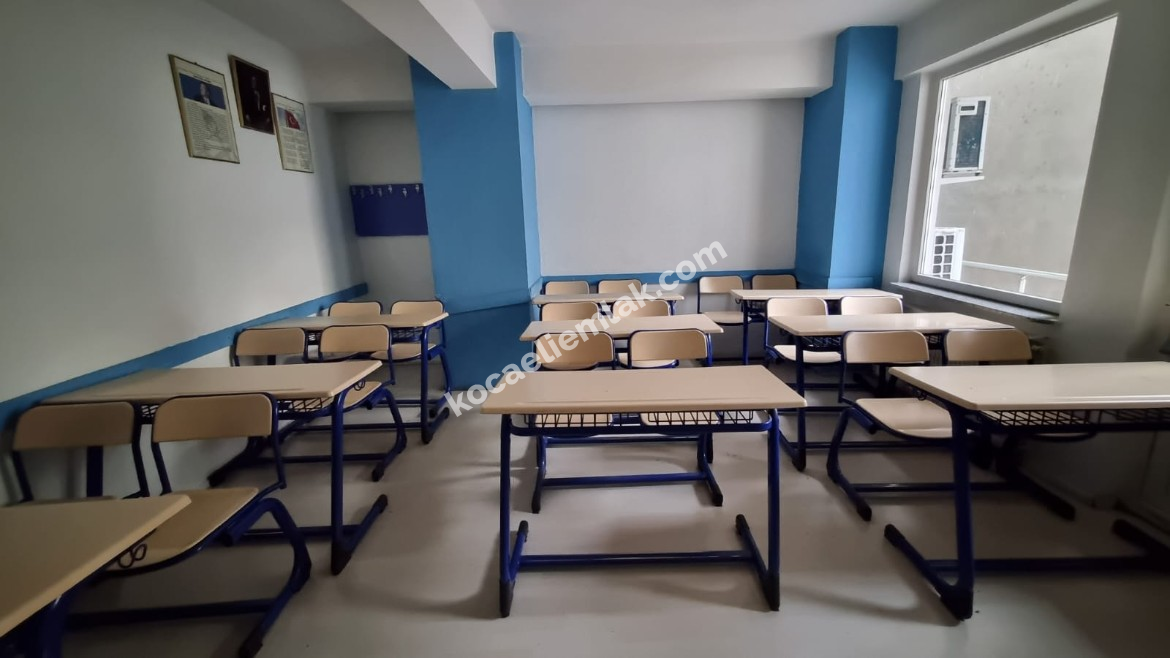 İnönü Cd. Paralel Konut Kredisine Uygun Satılık Çatı D. İş Yeri