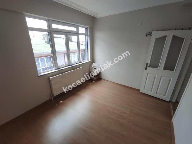 İzmit Merkez Satılık Daire Ev