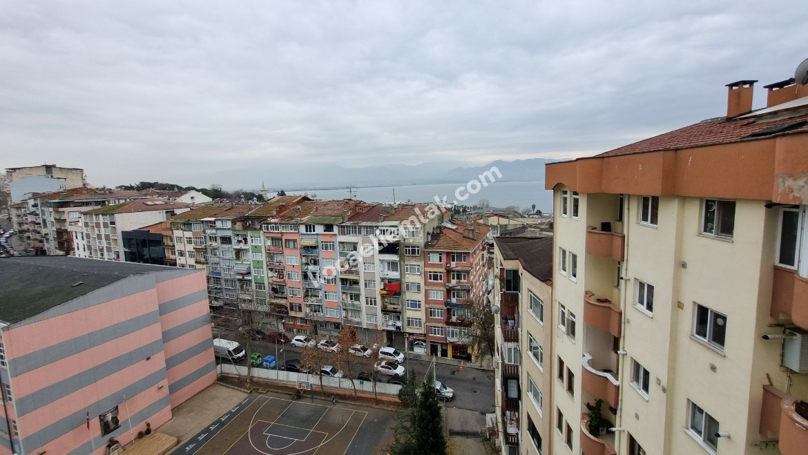 İzmit Kozluk Mahallesi Merkez Satılk Daire Ev 